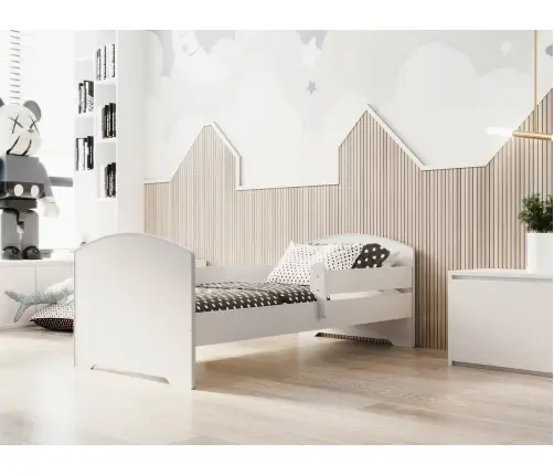 Bērnu gulta Luk ar matraci un aizsargbarjeru 164 cm x 85 cm x 63 cm