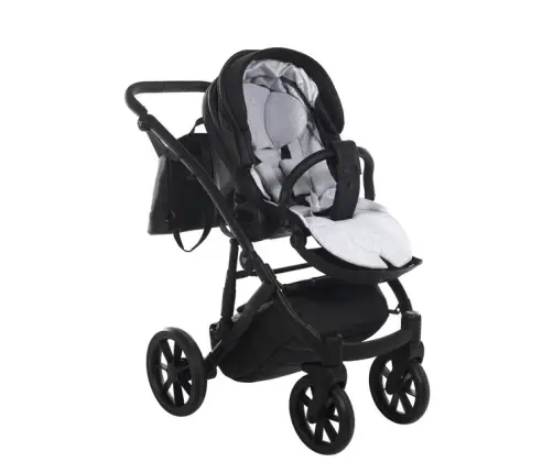 Junama Space Eco 03 Black Детская коляска 2in1