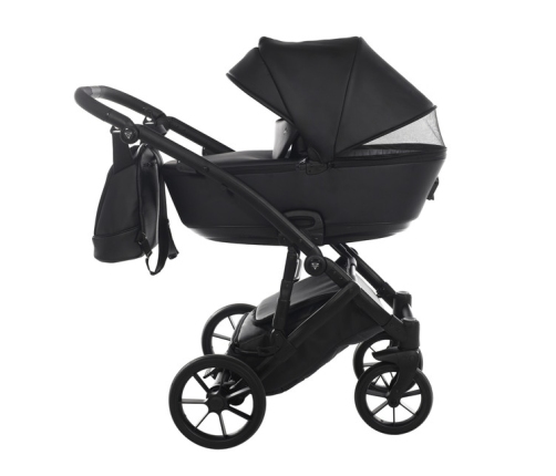 Junama Space Eco 03 Black Детская коляска 3in1