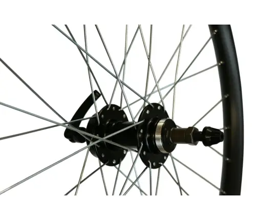 Aizmugurējais ritenis Shining 24