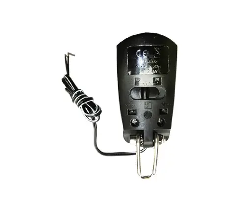 Alalisvoolugeneraatoriga esilatern Union Hilux, UN-4265