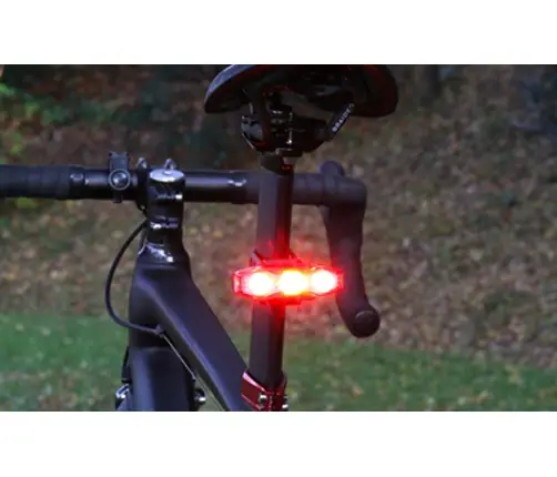 Žibintas galinis Cat Eye ViZ450