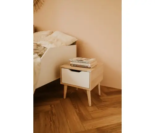 Naktinis staliukas Klups SOFIE BEECH-WHITE