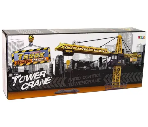 Liels ceļamkrāns ar pulti