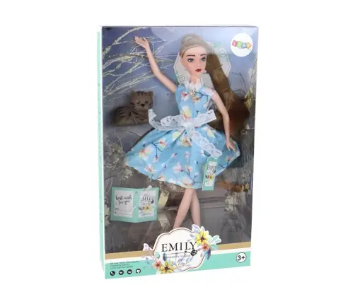 Lelle Emily ar kaķēnu