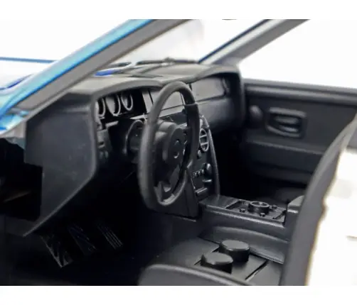 Radiovadāmā mašīna ar pultiBvliiman White and Blue