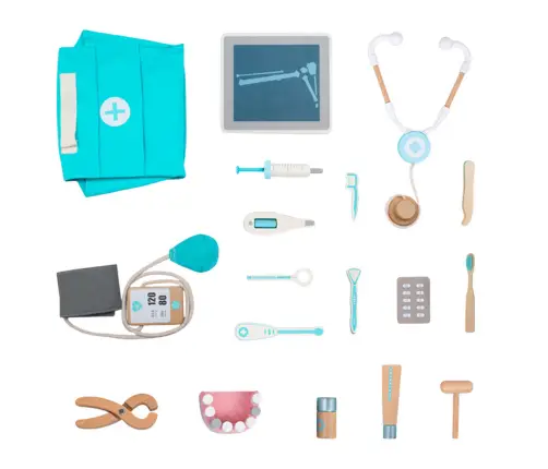 Medical Set Little Doctor Dentist Wooden First Aid Kit Apron 20 pcs