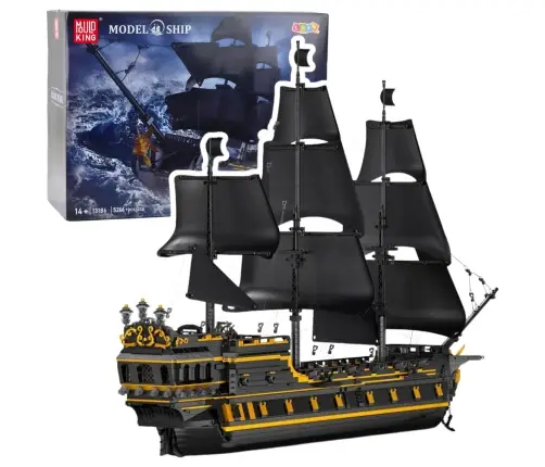 Black Pearl Pirate Ship Construction Bricks 5266 pcs. Black Pearl Pirate Ship Construction Bricks 5266 pcs.