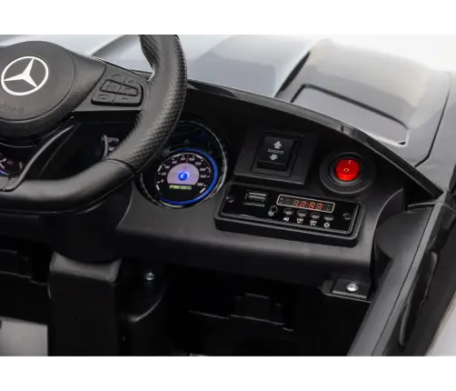 Vienvietīgs elektromobilis Mercedes GTR Black