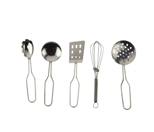 Set of kitchen utensils in a backpack - metal pots and spoons, 12 pieces.