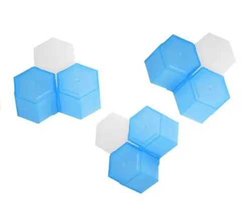 Funny Arcade Game Save Penguin Trap