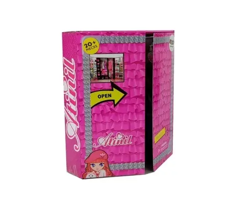 Lelle lillā kleitā ar aksesuāriem