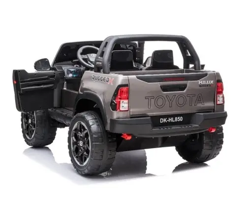 Двухместный детский электромобиль Toyota Hilux Silver Painted