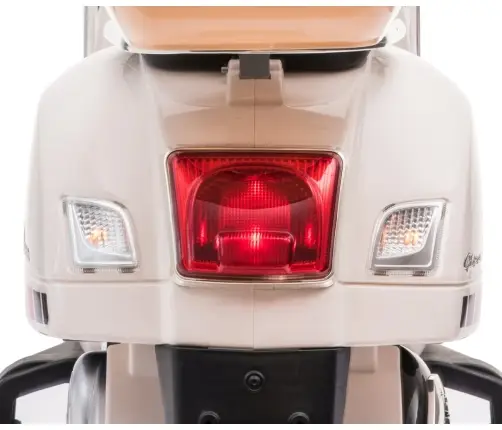 Bērnu elektriskais motocikls Vespa GTS Super White