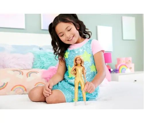 Barbie Fashionistas Doll - Golden Dreams HRH19