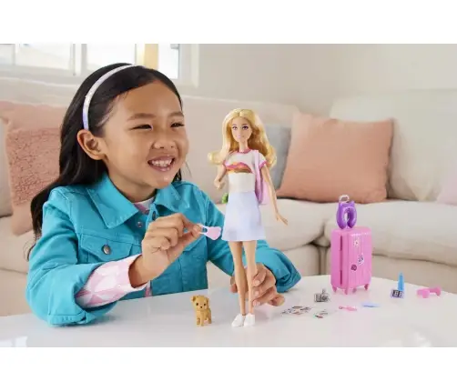 Barbie Travel Doll - Refreshed HJY18