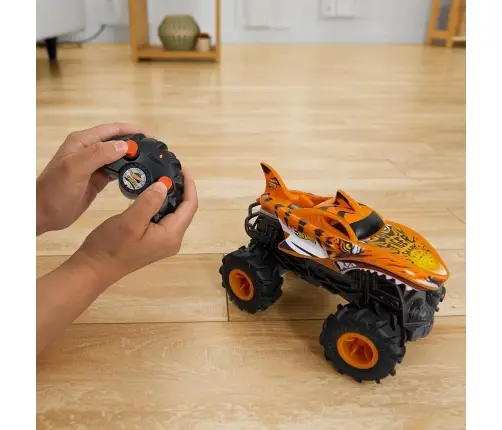 Hot Wheels Monster Trucks 1:24 Tiger Shark HNV03