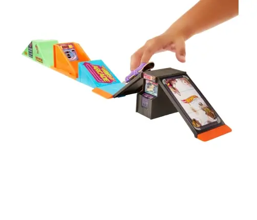 HW Skates Drop In Skate Set Asst HGT91