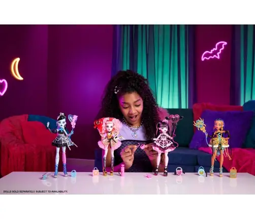 Monster High Scary Sweet Birthday - Draculaura Doll JBG74