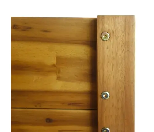 Tõstetud Taimelava, Toekast Akaatsiapuidust