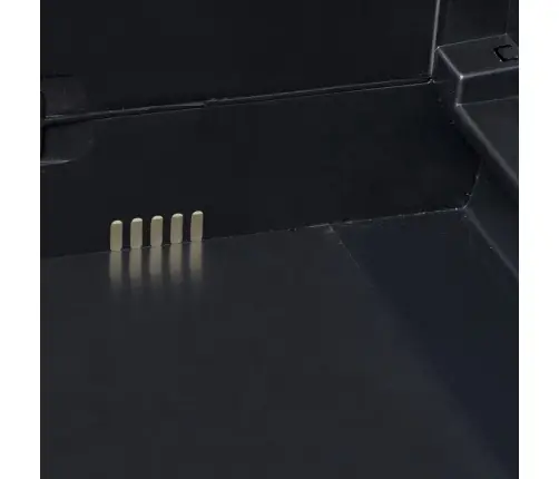 Aia Hoiukapp, 2 Riiuliga, Must Ja Hall