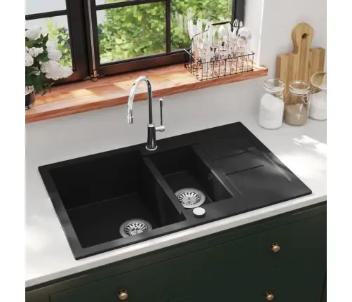 Kahepoolne Köögivalamu, Graniit, Must