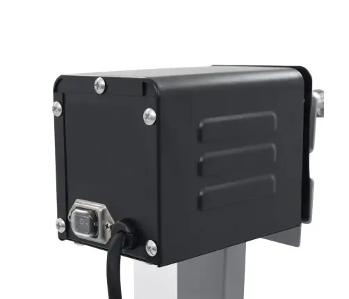 Grils Ar Iesmu Un Elektrisko Motoru