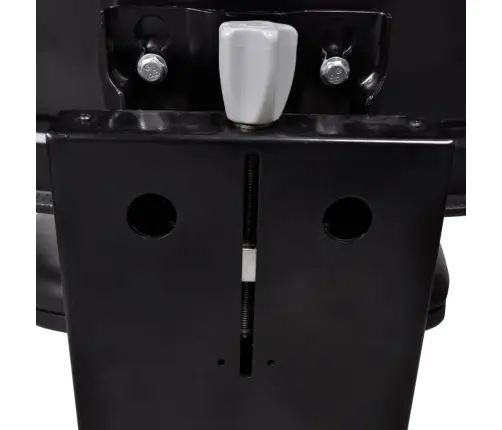 Traktoriiste Vedustusega, Must