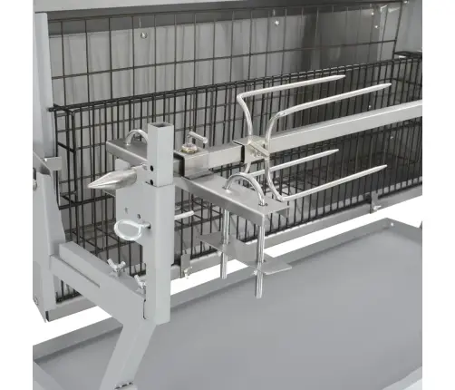 Rauast Ja Roostevabast Terasest Grill Küpsetusvardaga