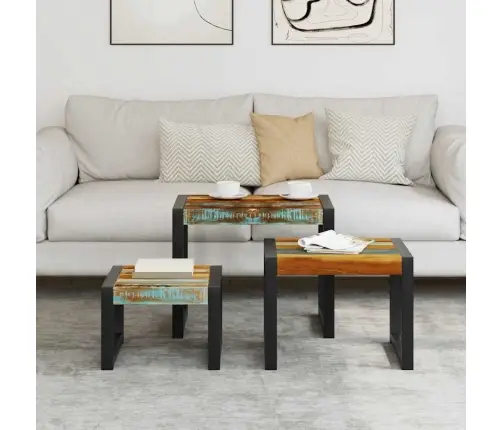 Kolm Üksteise Alla Mahtuvat Taastatud Puidust Lauda