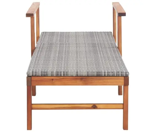 Lamamistool, Polürotang Ja Akaatsiapuit, Hall