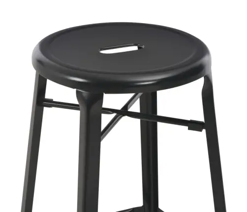 Baaripukid 4 Tk, Must, Teras