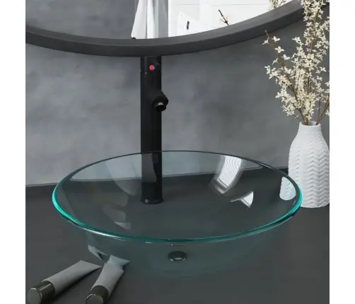 Vannitoavalamu Kraani Ja Äravoolupesaga, Läbipaistev