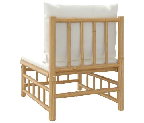 Vidurinė Sodo Sofos Dalis Su Kreminėmis Pagalvėlėmis, Bambukas