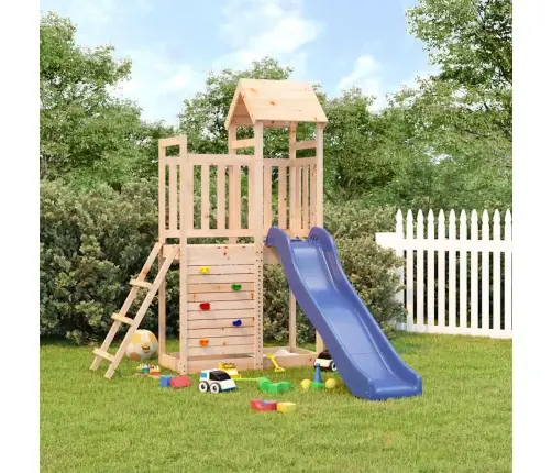 Õue Mänguväljak, Männipuit