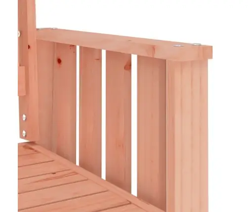 2-Kohaline Aiapink Koos Lauaga, Ebatsuuag Puit