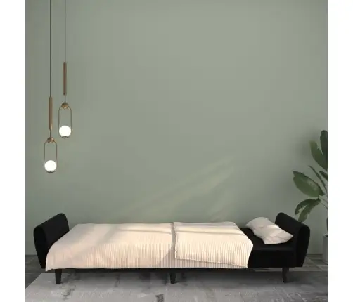 2-Kohaline Diivanvoodi, Must, Samet