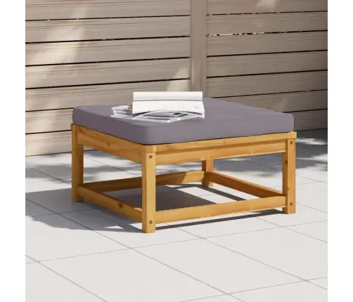 Sodo Pakoja Su Pagalvėlėmis, Akacijos Masyvas