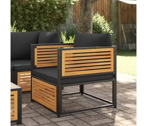 Aiatool Koos Patjadega, Akaatsiapuit