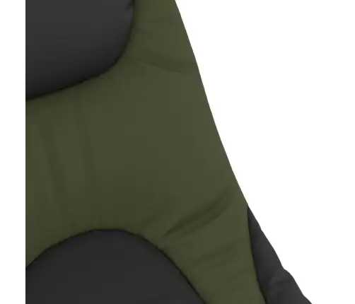 Gultas Žvejybai Su Padukus Nuo Purvo Turinčiomis Kojomis