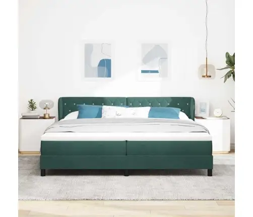 Kiemas Lova Su Čiužiniu Tamsiai Žalia 200 X 200 Cm Aksomas