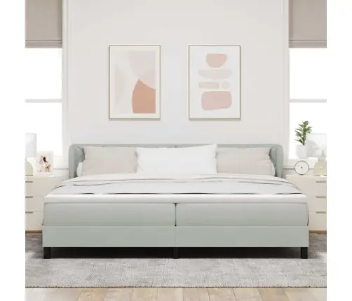 Kiemas Lova Su Čiužiniu Šviesiai Pilka 200 X 200 Cm Aksomas