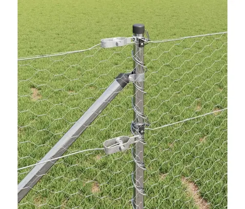 Aed Koos Postidega Hõbedane 0.6 X 10 M Pvc Kaetud Teras