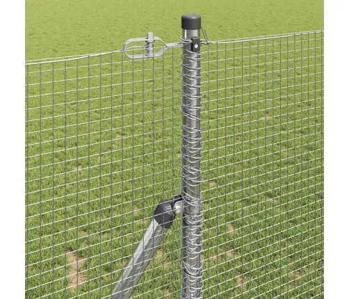 Aed Koos Postidega Hõbedane 1.4 X 50 M Teras