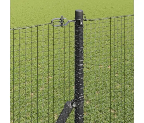 Aed Koos Postidega Hall 1.4 X 50 M Teras