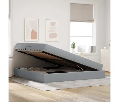 Lova Su Daiktų Laikymo Vieta Ir Čiužiniu Šviesiai Pilka