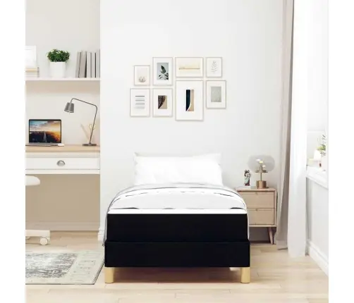 Karbi Vedrumadrats Must 90 X 200 Cm Kangas