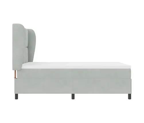 Kiemas Lova Su Čiužiniu Šviesiai Pilka 190 X 140 Cm Poliesteris