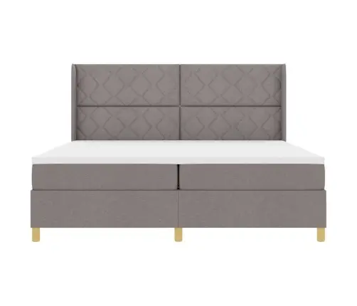 Kiemas Lova Su Čiužiniu Taupe 200 X 200 Cm Audinys