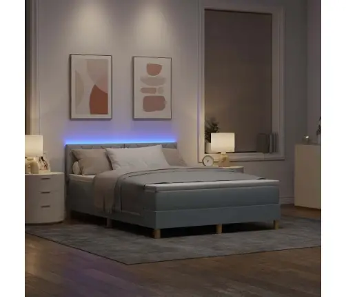 Kastes Atsperu Gulta Ar Matraci Un Led Gaiši Pelēks 140X200 Cm Audums Vidaxl